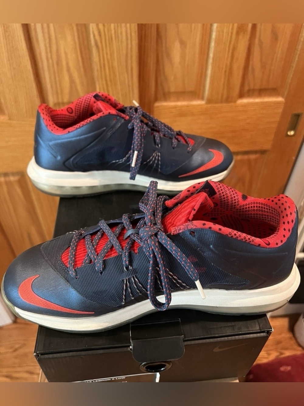 Nike Air Max LeBron X Low in Sail and Blue